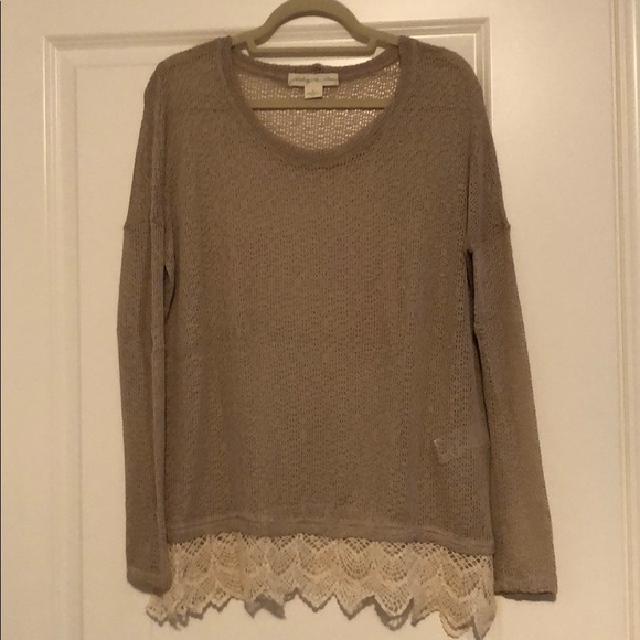 Sweater with lace trim - Picture 1 of 4